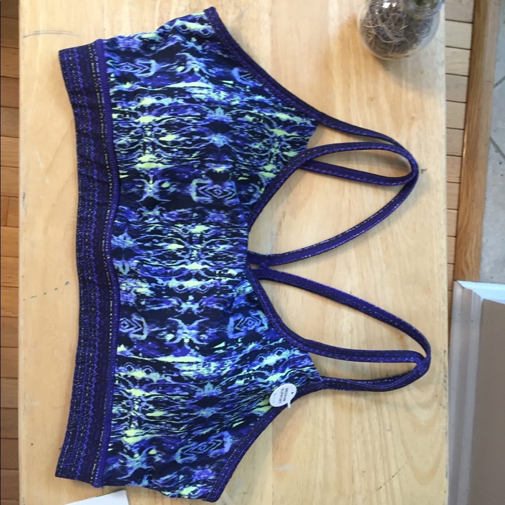 Women’s sport bra